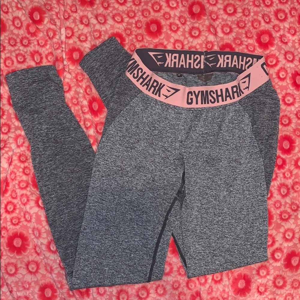 Gymshark Flex Leggings// Grey & Pink (trade)